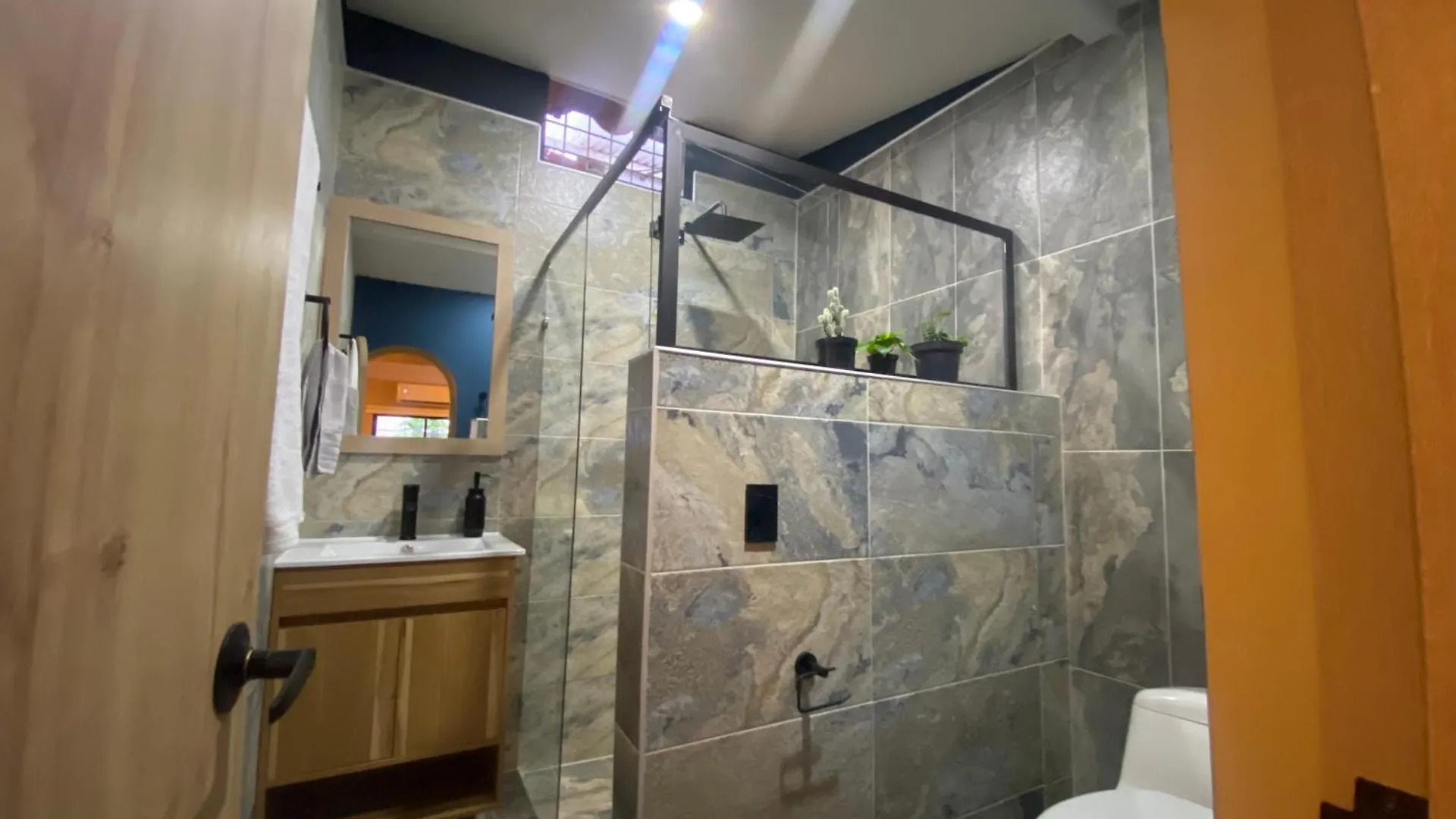 Mardi Suites ميديلين