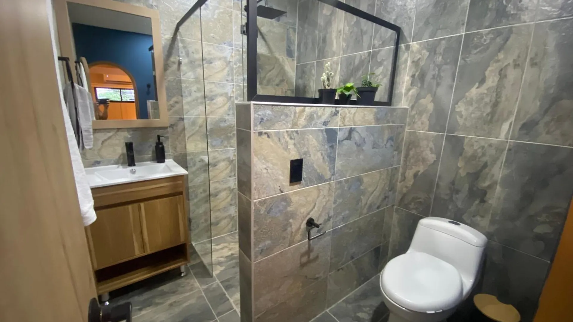 Mardi Suites ميديلين شقة